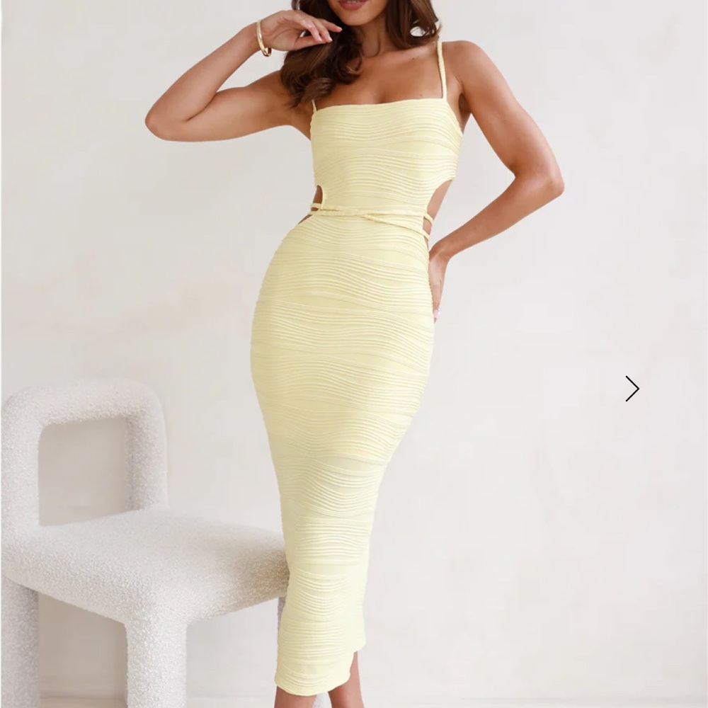 Hello Molly EXPANDING HORIZONS MIDI DRESS LEMON